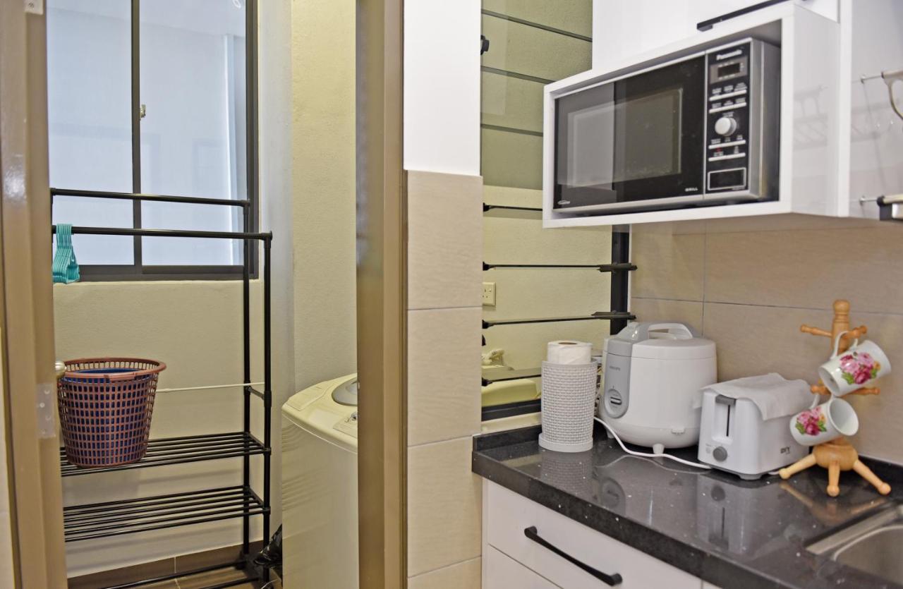 Mines Astetica Lake View Condo Seri Kembangan V1 Exteriör bild